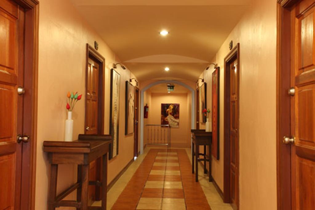 Bangla Star Hotel Phuket Esterno foto