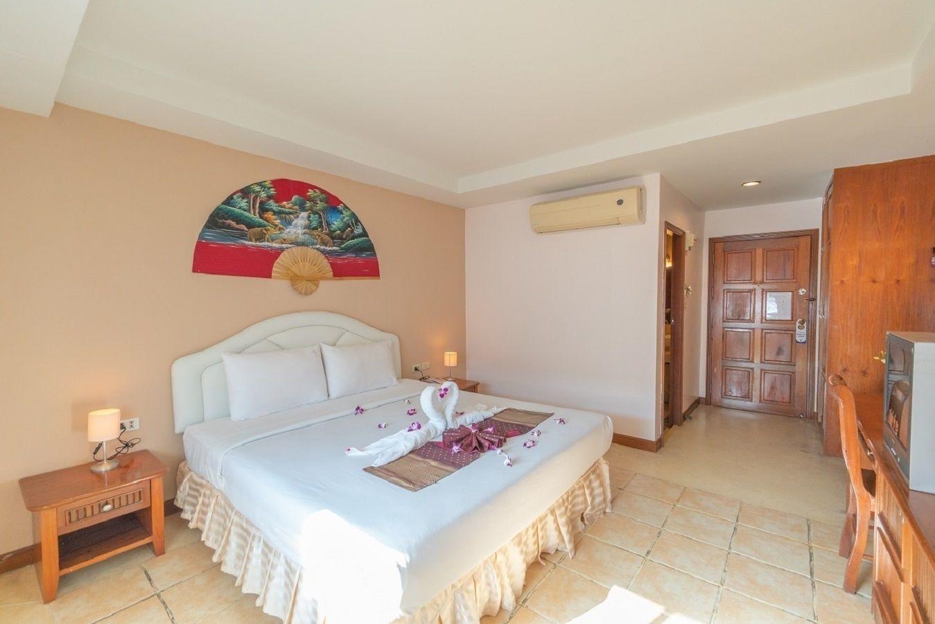 Bangla Star Hotel Phuket Esterno foto