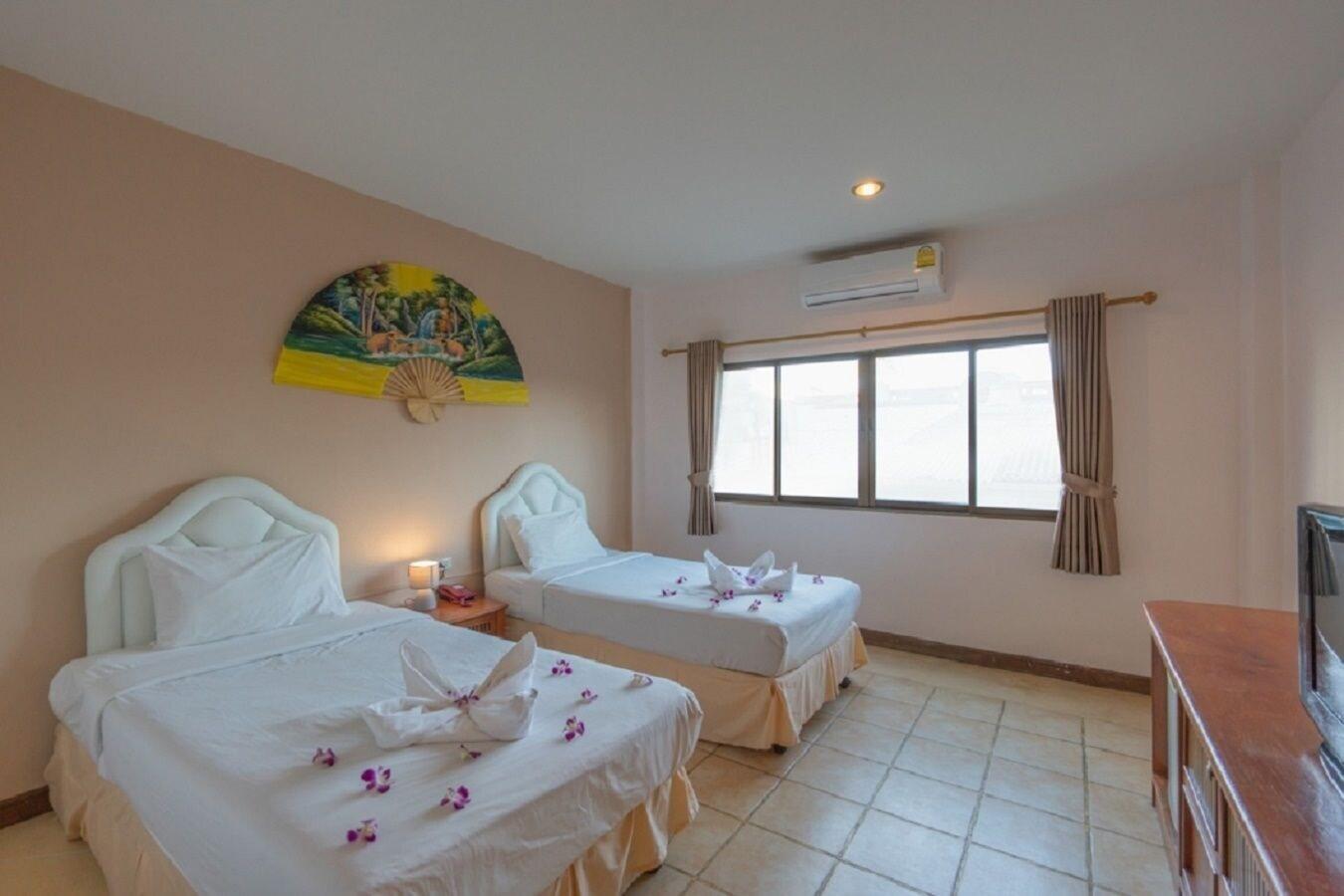 Bangla Star Hotel Phuket Esterno foto