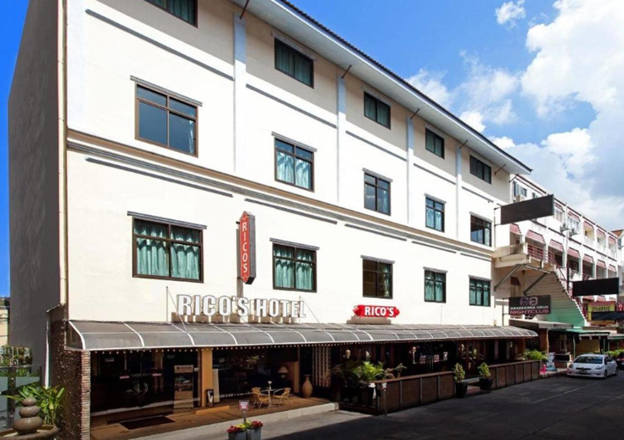 Bangla Star Hotel Phuket Esterno foto