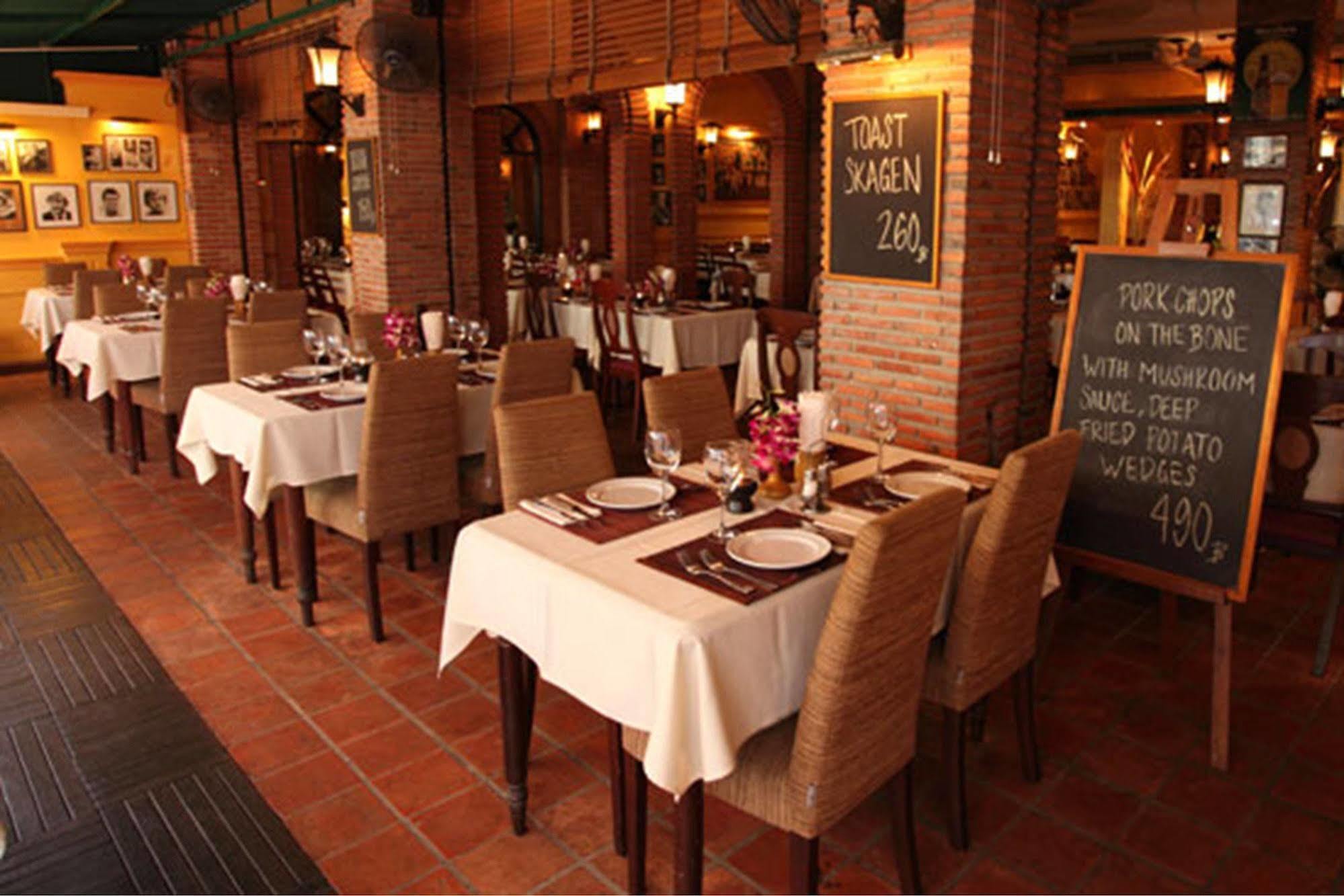 Bangla Star Hotel Phuket Esterno foto